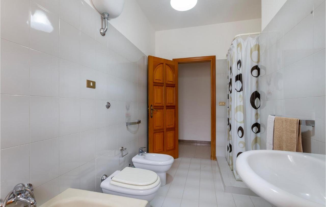 Lovely Apartment In Carovigno With Kitchen Exterior foto