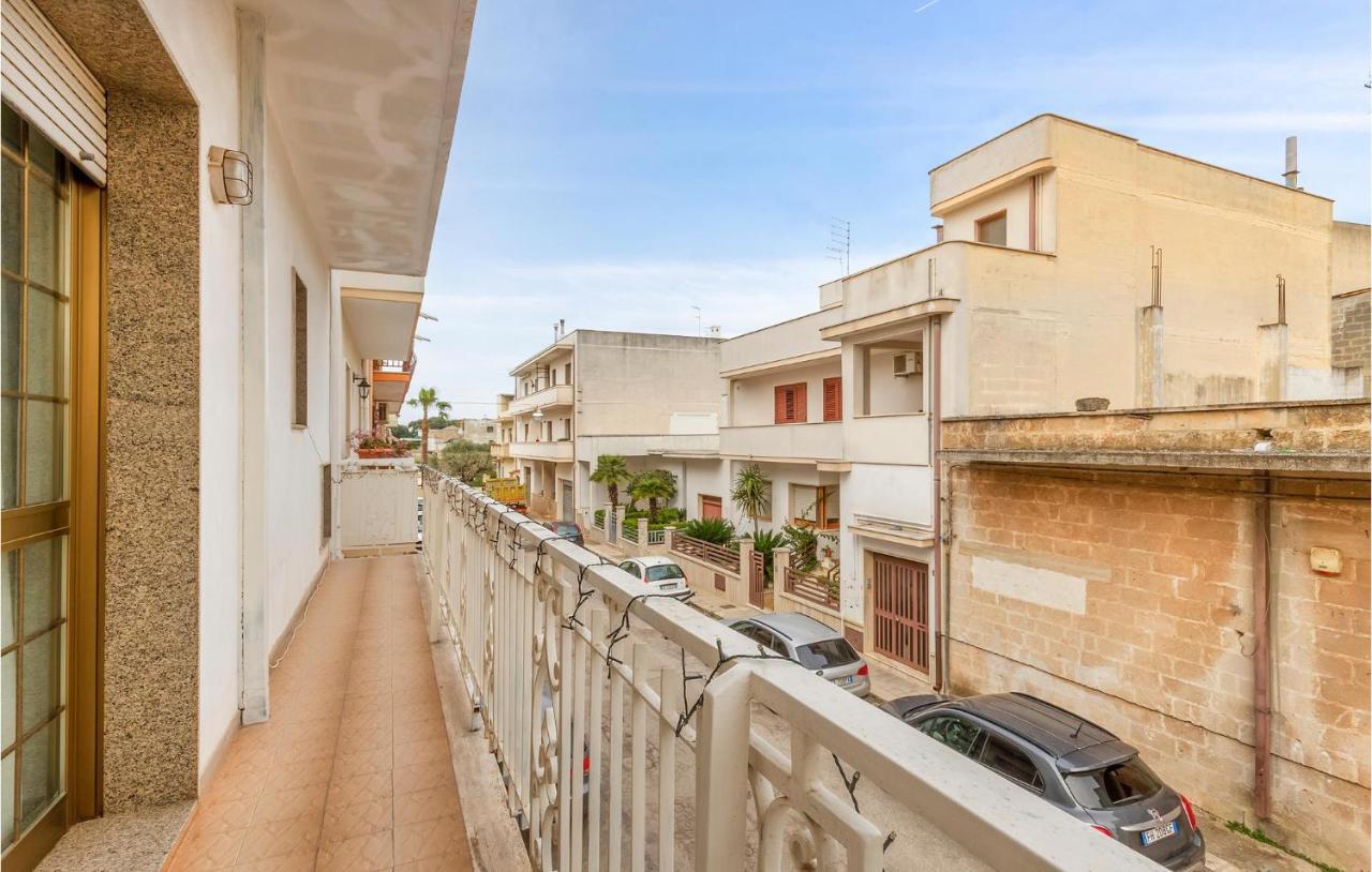 Lovely Apartment In Carovigno With Kitchen Exterior foto